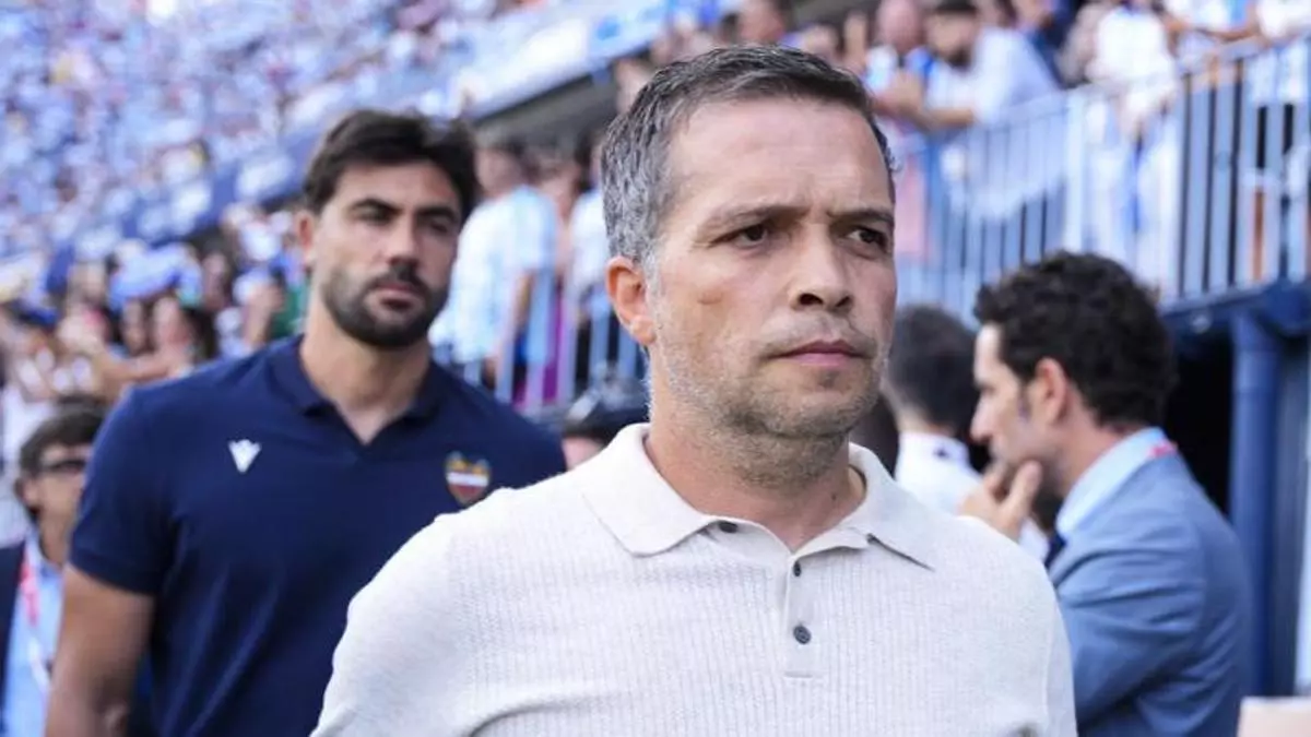 Luis Castro, entrenador del Levante, tras el empate contra el Málaga CF: "El punto en La Rosaleda no es malo"