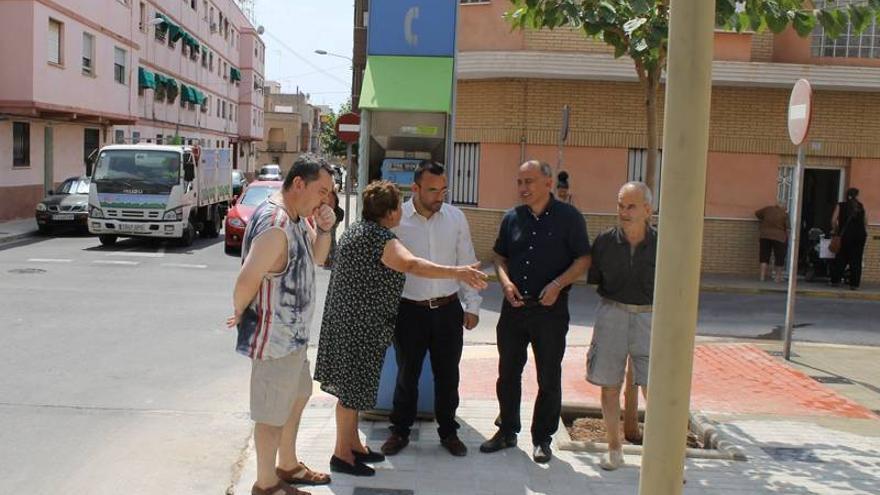 Vila-real renueva la plazoleta de las calles Molí Bisbal y Almassora