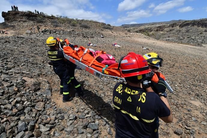 10/04/2019 SAN BARTOLOME DETIRAJANA. Simulacro accidente aéreo del Ejercito del Aire.  Fotógrafa: YAIZA SOCORRO.  | 10/04/2019 | Fotógrafo: Yaiza Socorro