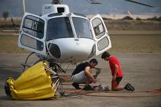 En imágenes | Sexto día de lucha contra el incendio de Las Peñas de Riglos