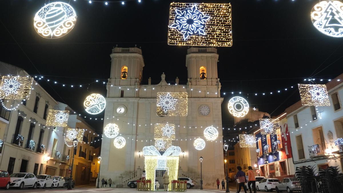 Así son las luces de Navidad en Petrer