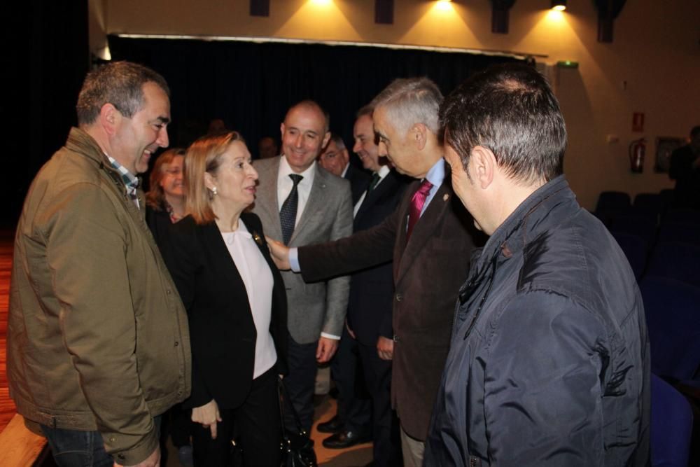 Ana Pastor, presidenta del Congreso de los Diputados, en el Foro Comunicación Escuela de Vegadeo