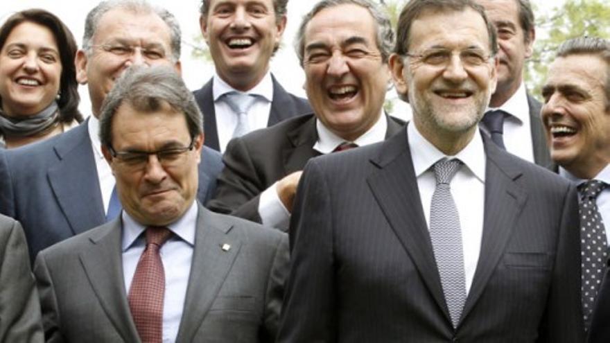 Saludo cordial entre Rajoy y Mas