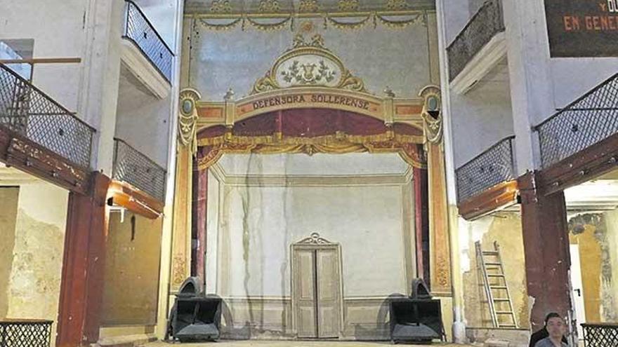 Imagen del interior del antiguo teatro Defensora Sollerense que será rehabilitado.