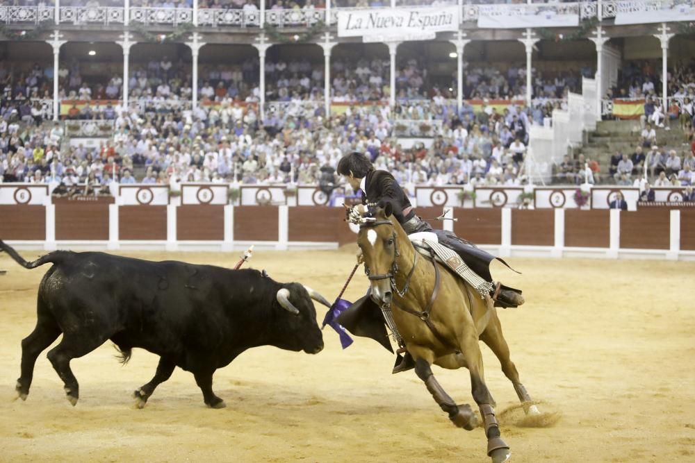 Corrida de rejones en la Feria Taurina de Begoña de 2018.