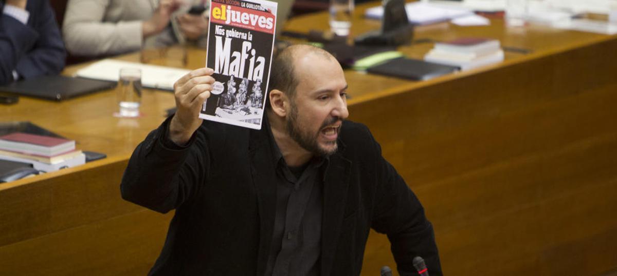 Josep Moreno, durante el pleno de las Corts que liquidó RTVV