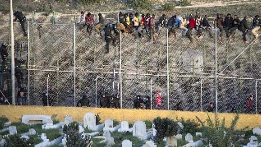 Amnistía Internacional recrimina a España el trato a los inmigrantes
