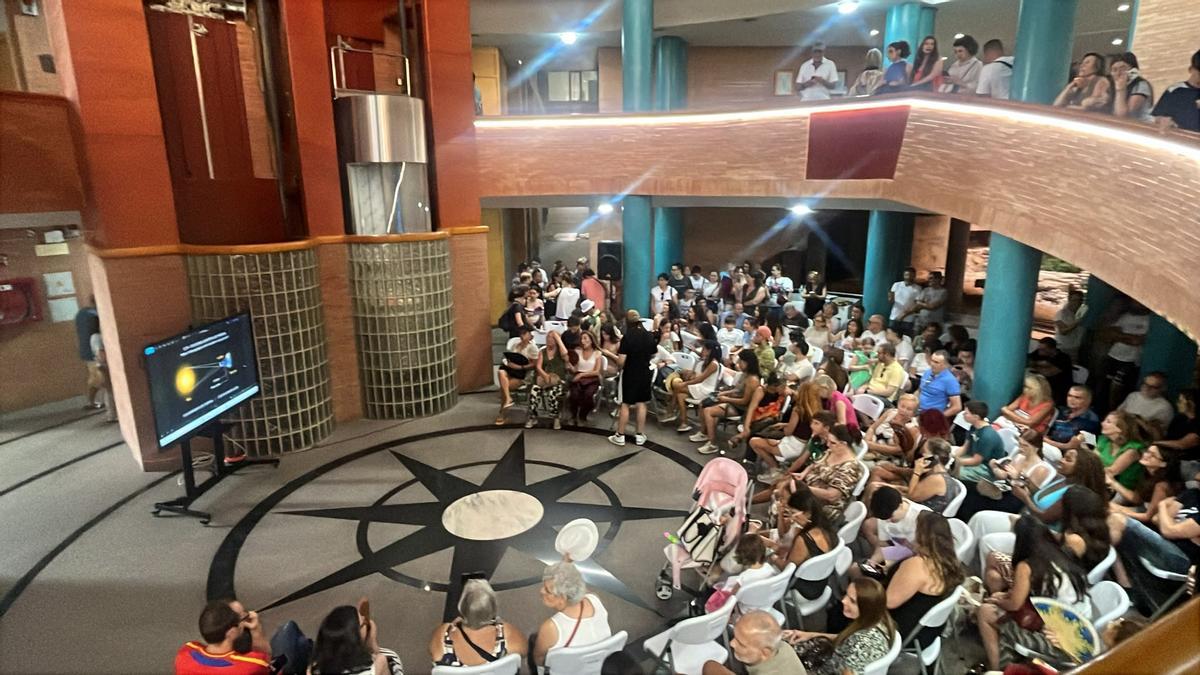 Ambiente previo al eclipse en Mérida Ambiente previo al eclipse en Mérida