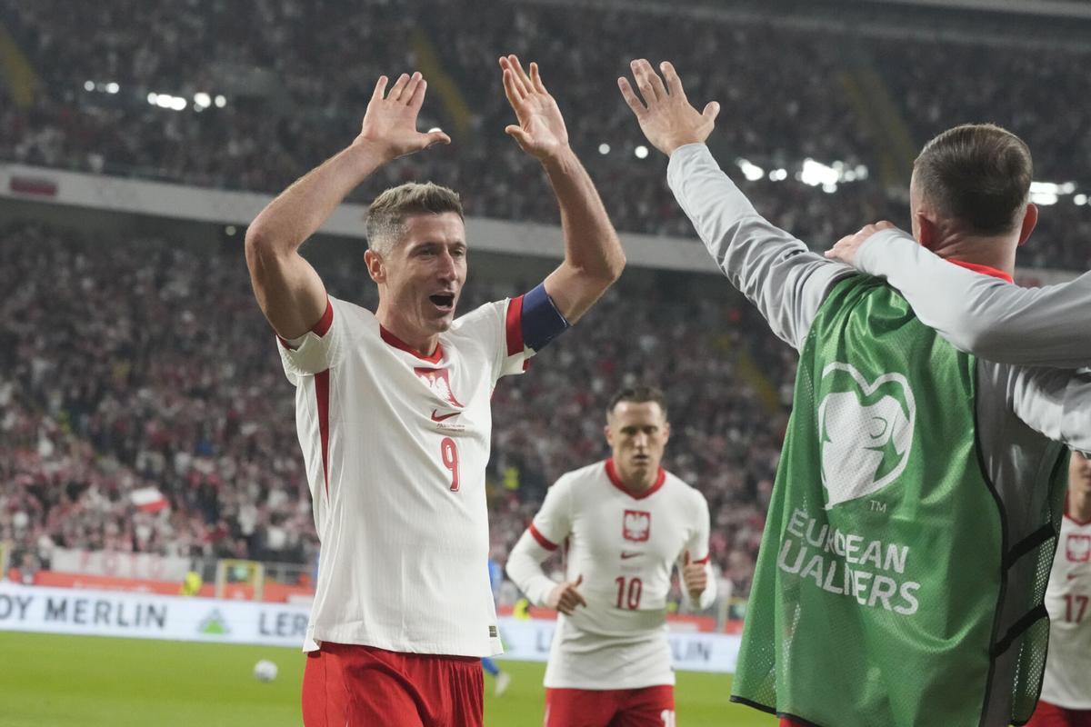 Lewandowski volvió a marcar las diferencias con Polonia