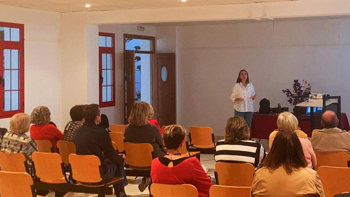 Charla en Monesterio con motivo del Día Mundial de la Terapia Ocupacional