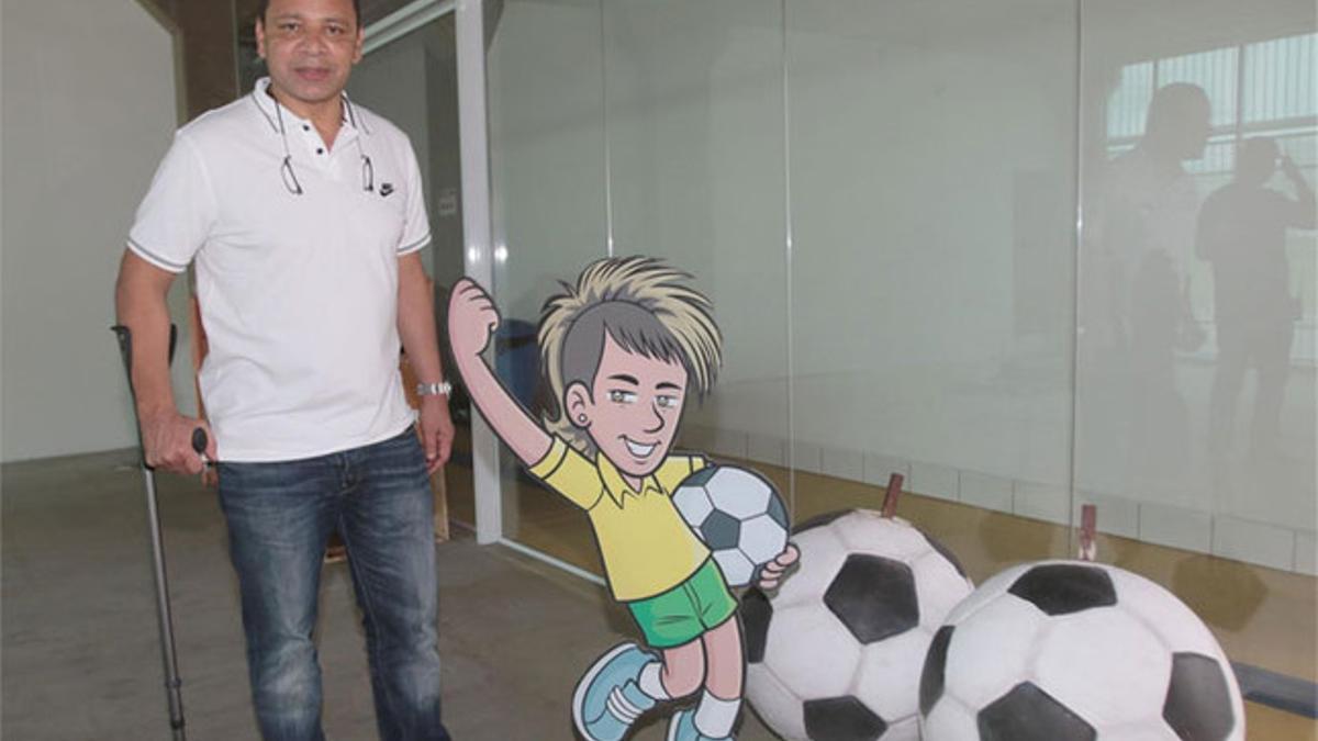 Neymar Sénior, desde las instalaciones del Instituto Neymar