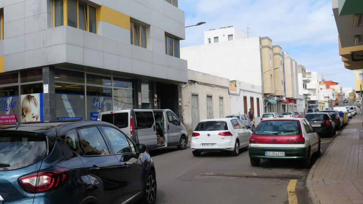 Calle Luján Pérez, a la entrada de La Atalaya.