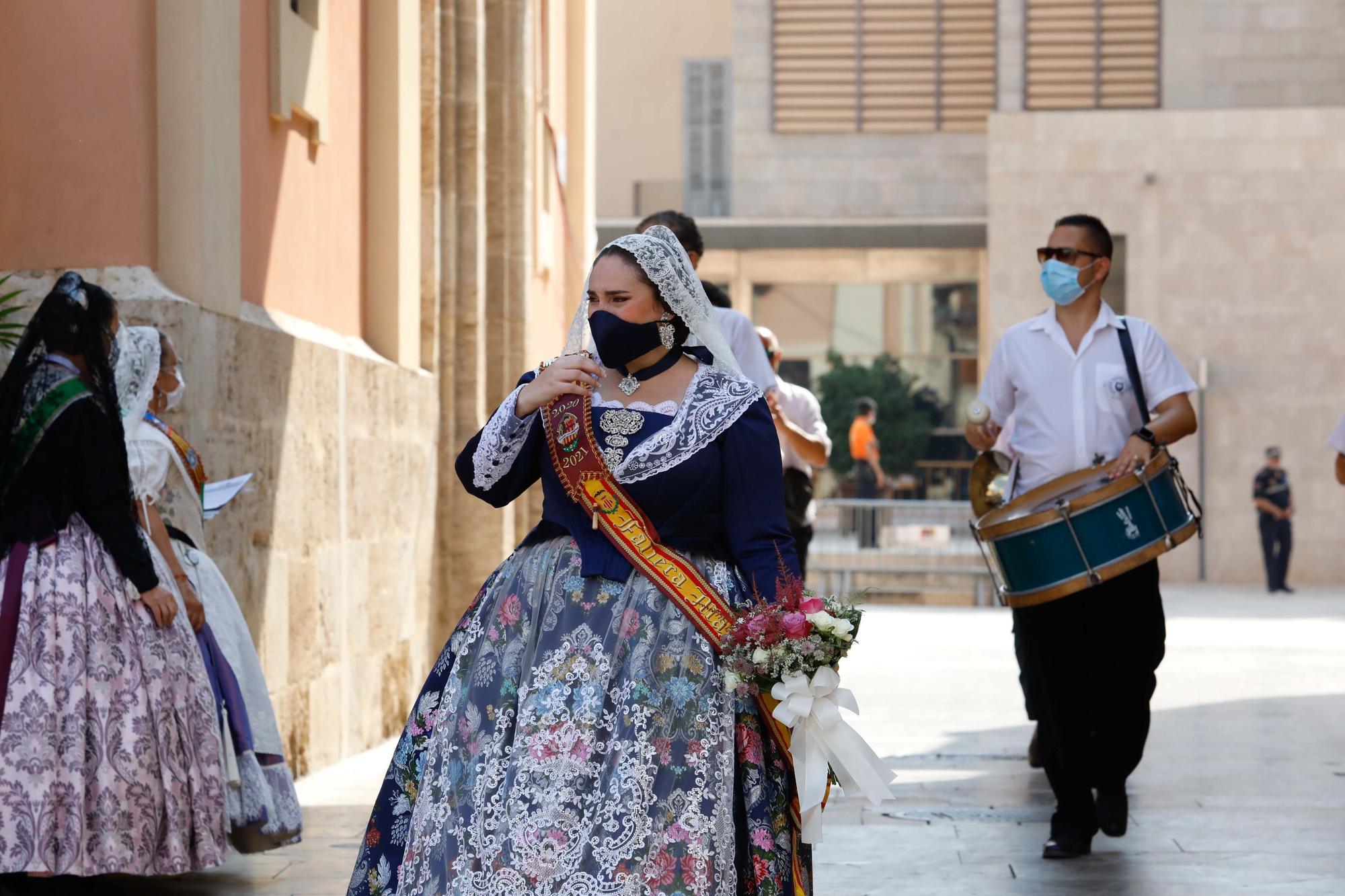 Búscate en el segundo día de Ofrenda por las calles del Mar y Avellanas (entre las 11.00 y 12.00 horas)