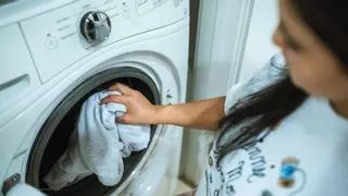 Los expertos alertan: esta es la prenda de invierno que no lavamos lo suficiente