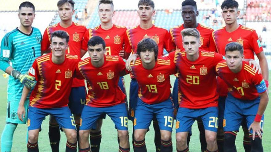 Alineación titular de España, con Pedri (18), antes de la disputa de la segunda jornada.