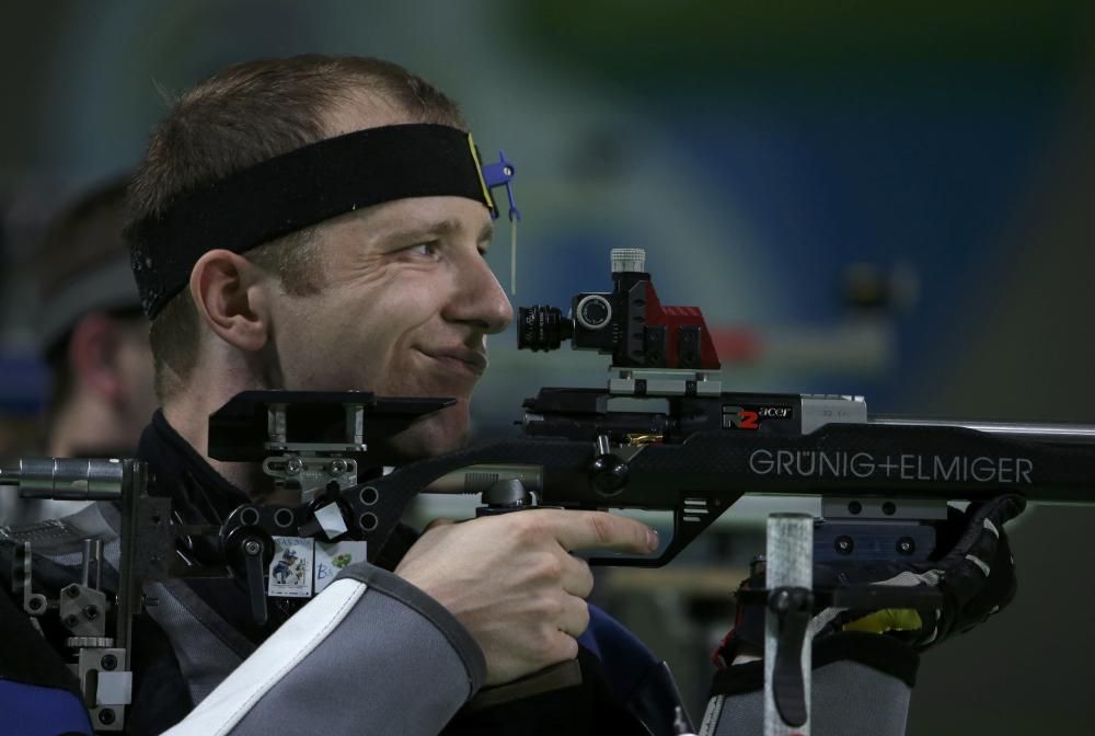 El tirador ruso Fedor Vlasov en la final de tiro.