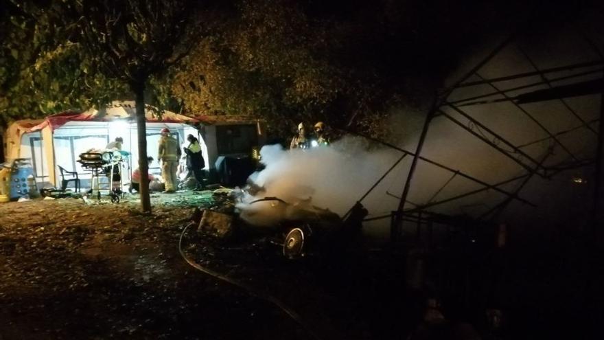 Incendi en una caravana de dos manresans a Espinelves