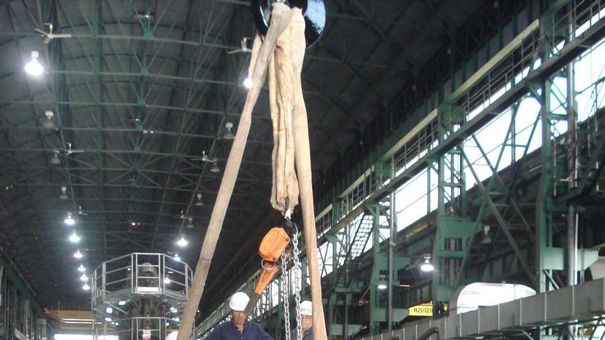 Navantia-Cartagena comienza las obras de Gran Carena del submarino S-74 ´Tramontana´ de la Armada Española