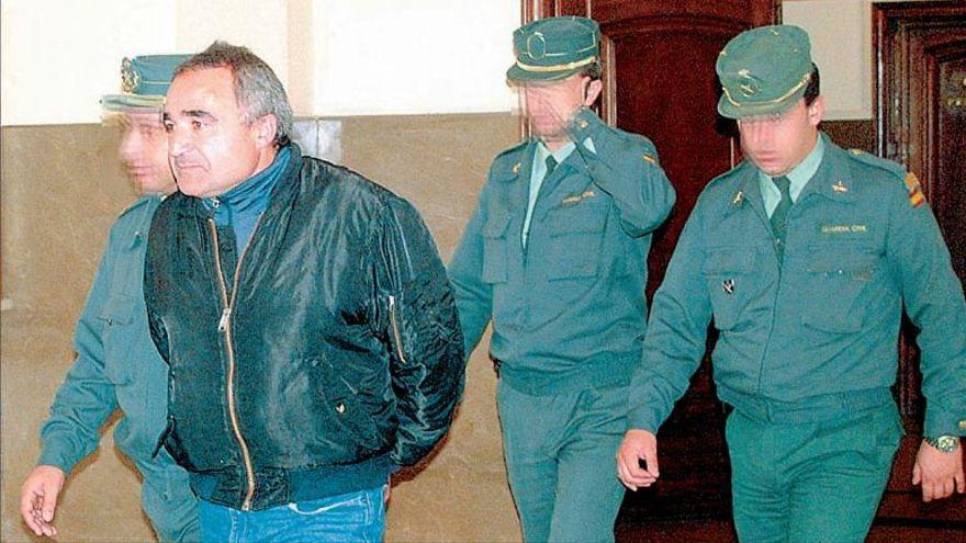 Sánchez Chacón, en 2002, durante el juicio en el que fue condenado por asesinato.