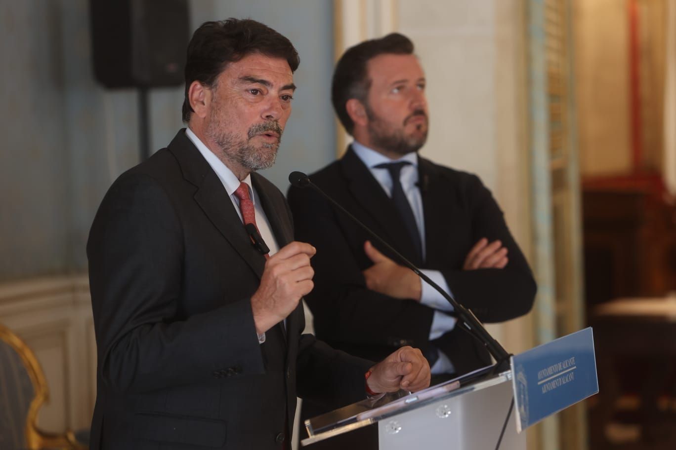 Las fotos de la "cumbre histórica" de los alcaldes de Alicante y Elche