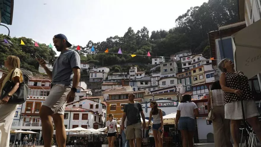 VÍDEO: ¿Tendrán que pagar los asturianos la tasa turística si realizan una escapada dentro de su propia región?