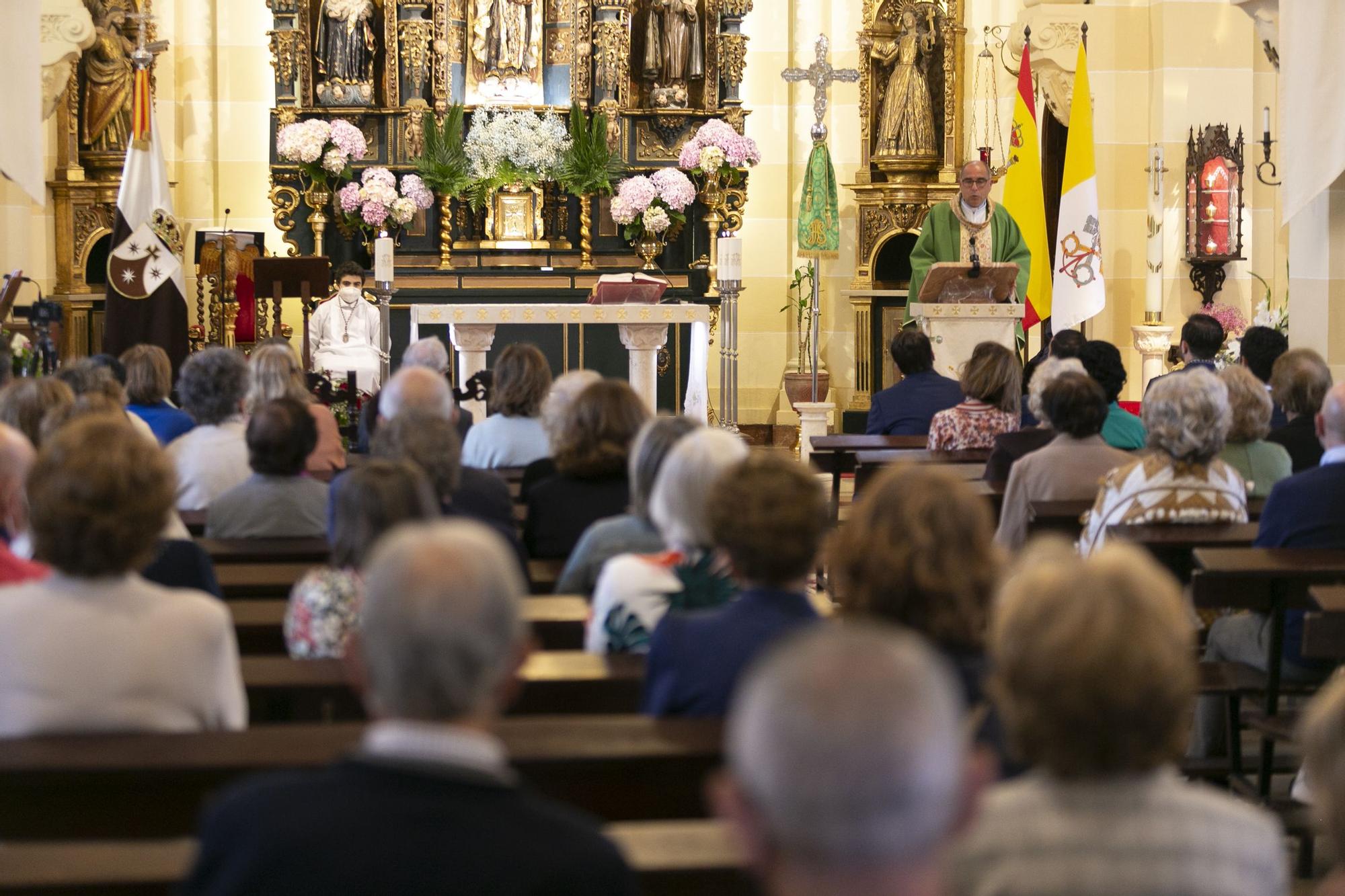 José Manuel Vaquero ofrece el pregón de las fiestas del Carmen en la iglesia de Salinas