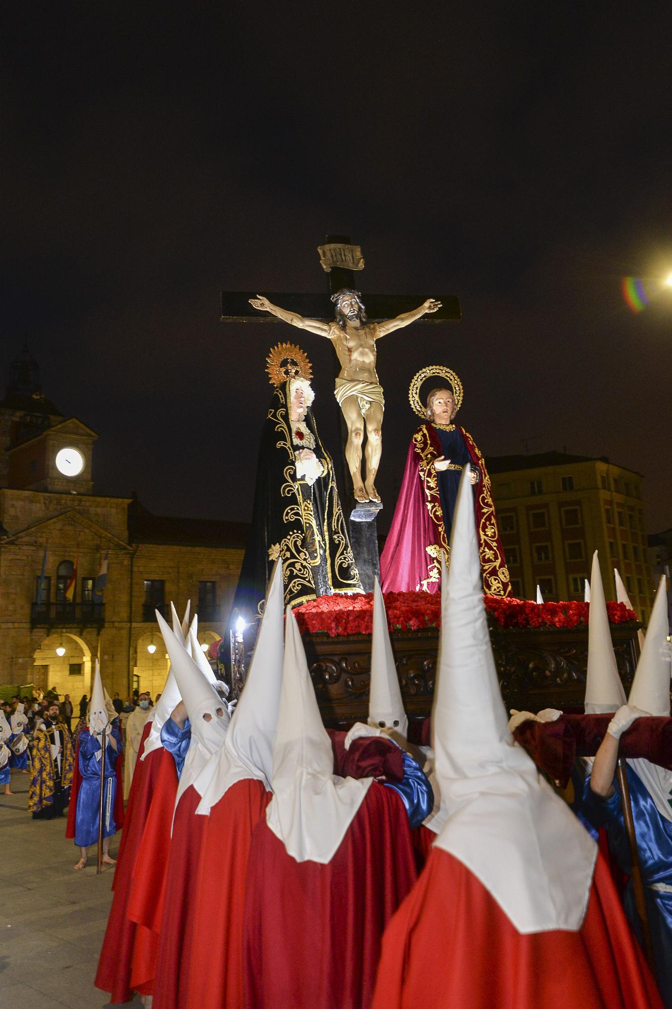 EN IMÁGENES: Los sanjuaninos protagonizan la procesión de la Tercera Palabra en Avilés