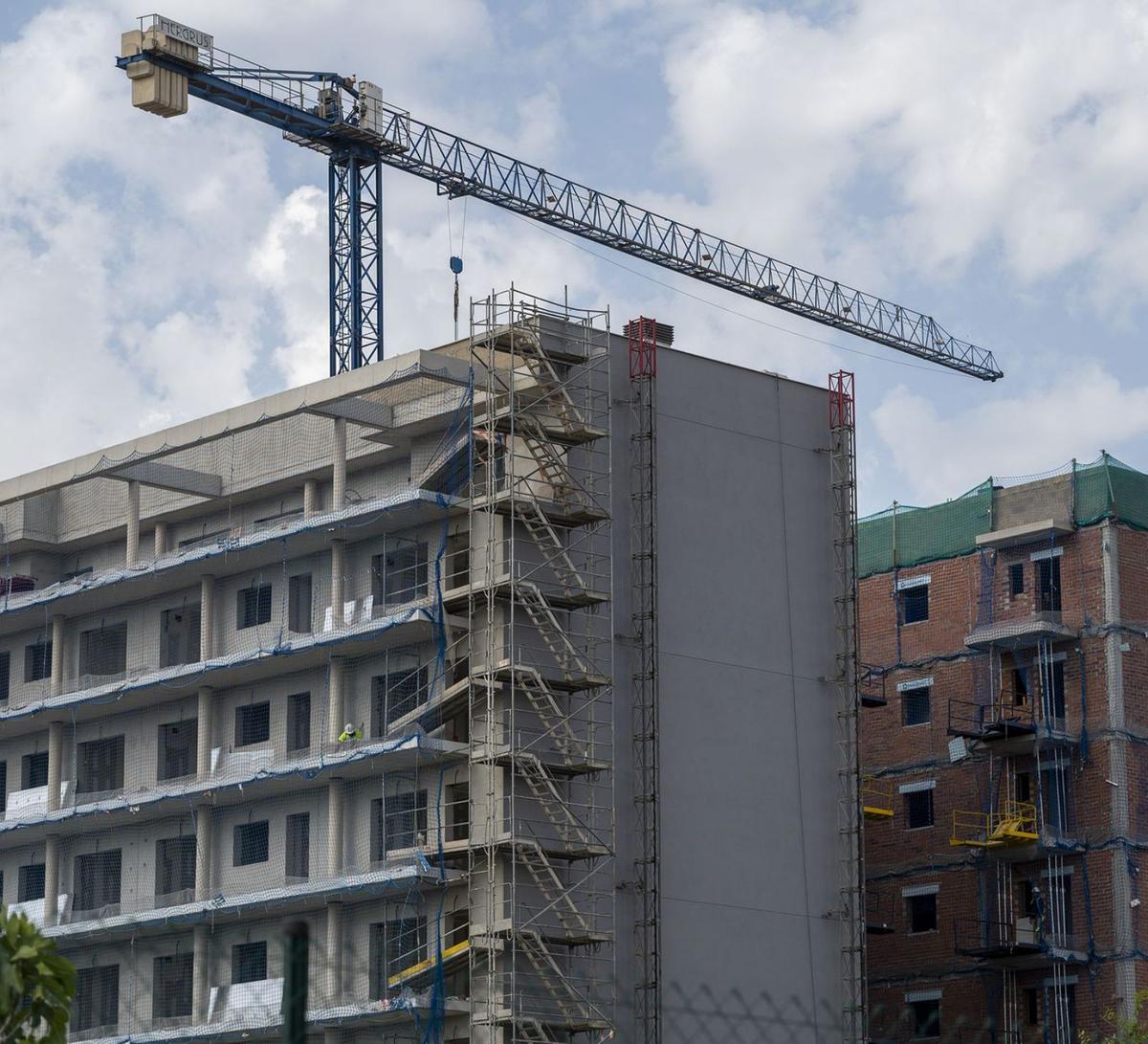 Catalunya obté un crèdit del BEI per a 4.300 habitatges de lloguer assequible