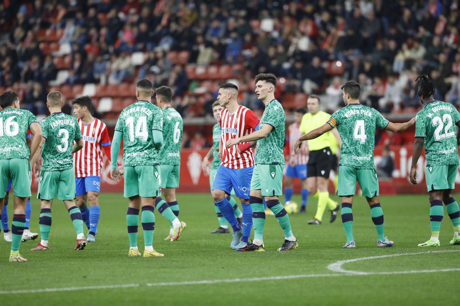 EN IMÁGENES: El encuentro entre el Sporting y el Levante