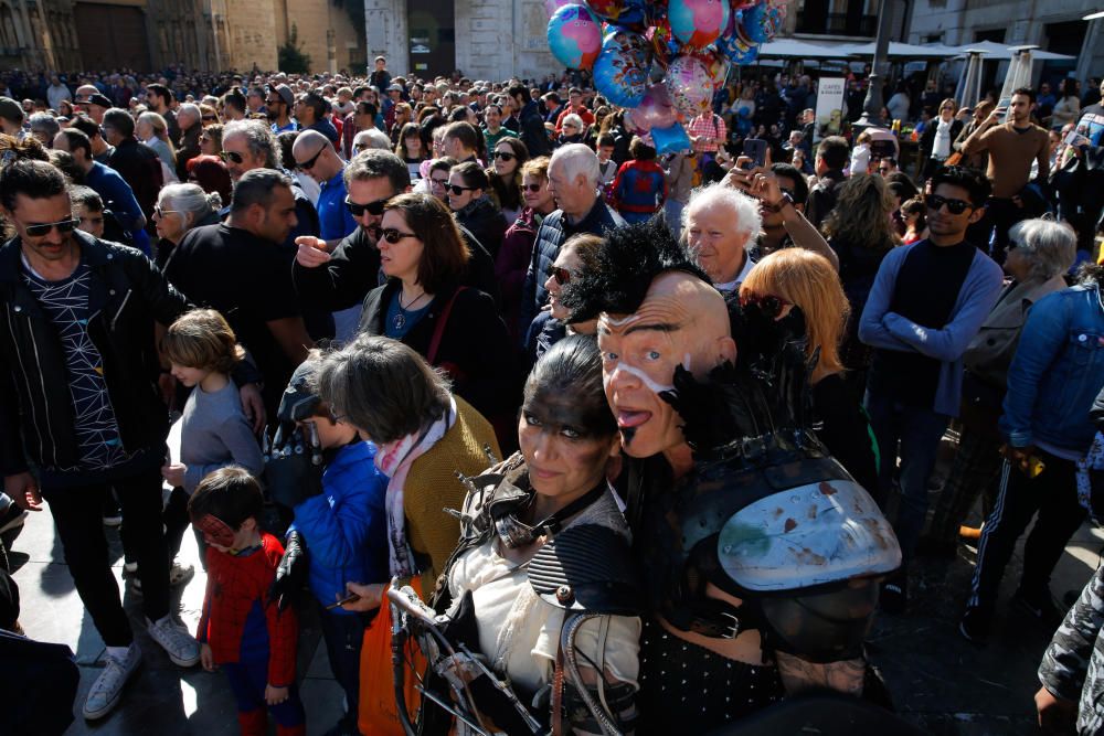 Concierto de música de superhéroes en la plaza de la Virgen