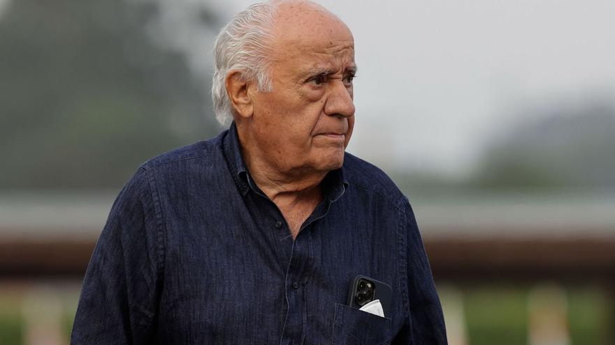 Amancio Ortega, fundador de Zara, regala aceite y leche a Cáceres