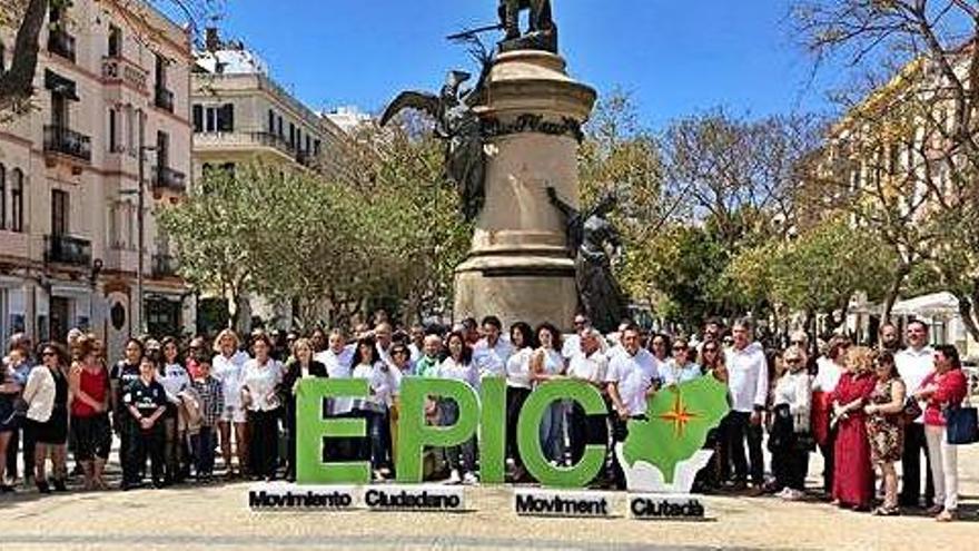 Presentación de la candidatura en el paseo de Vara de Rey.