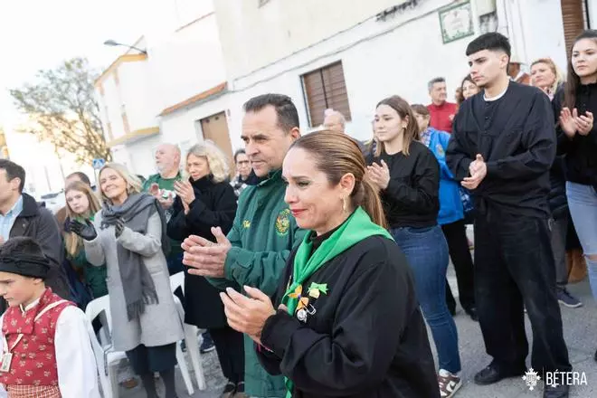 Revive la Ofrenda a la Virgen de las Desamparados de Bétera