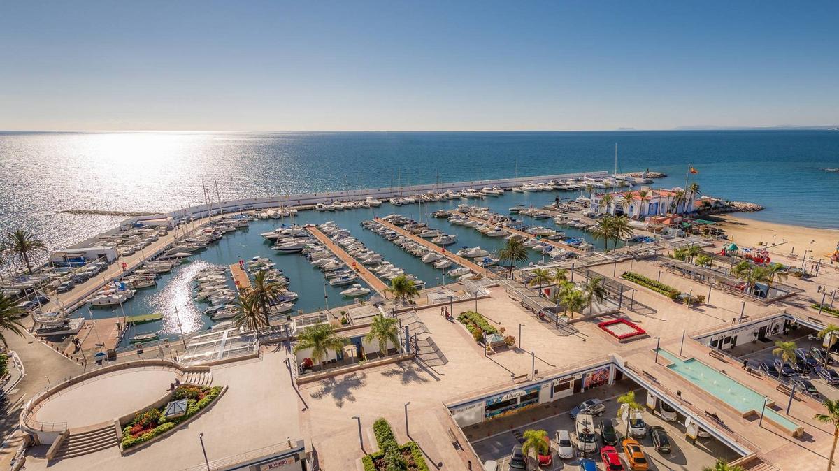Una imagen panorámica del Puerto Deportivo de Marbella, en Málga, uno de los uqe ha ercibido la Bandera Azul.