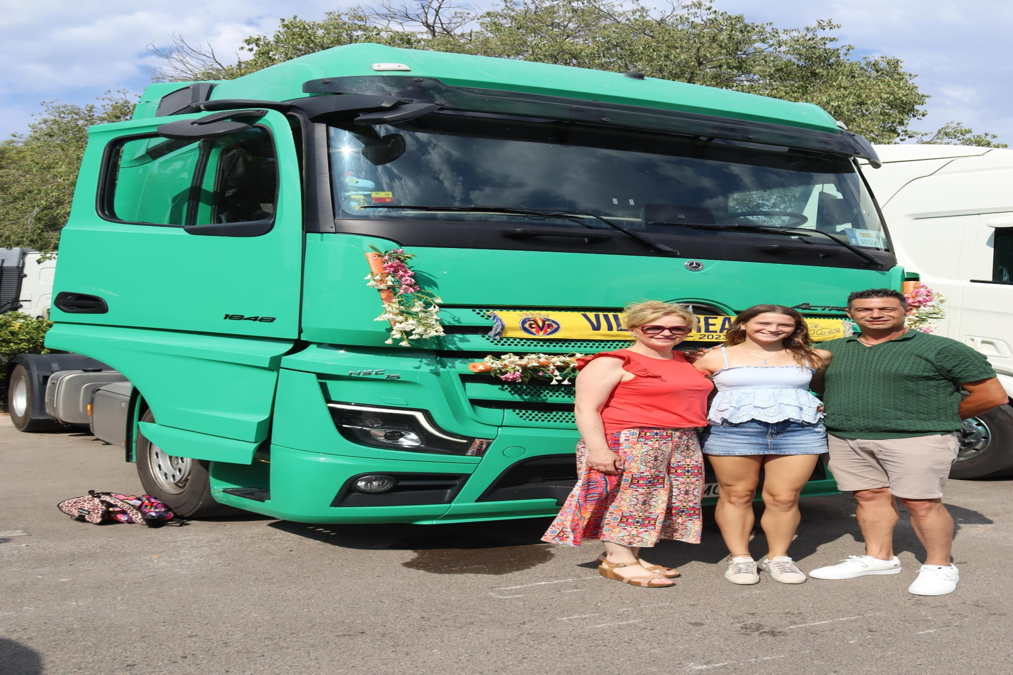 Vila-real celebra la festa de Sant Cristòfol amb la benedicció i desfilada de camions