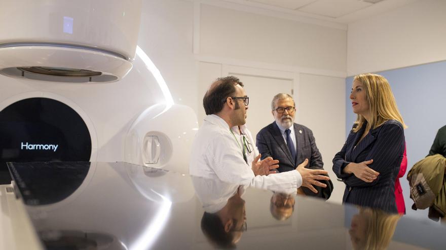 El segundo acelerador lineal de Cáceres dará cobertura a medio millar de pacientes de cáncer al año