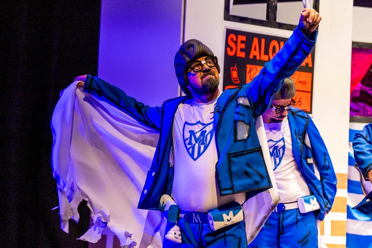 Superhéroes de la murga 'Supermal'.