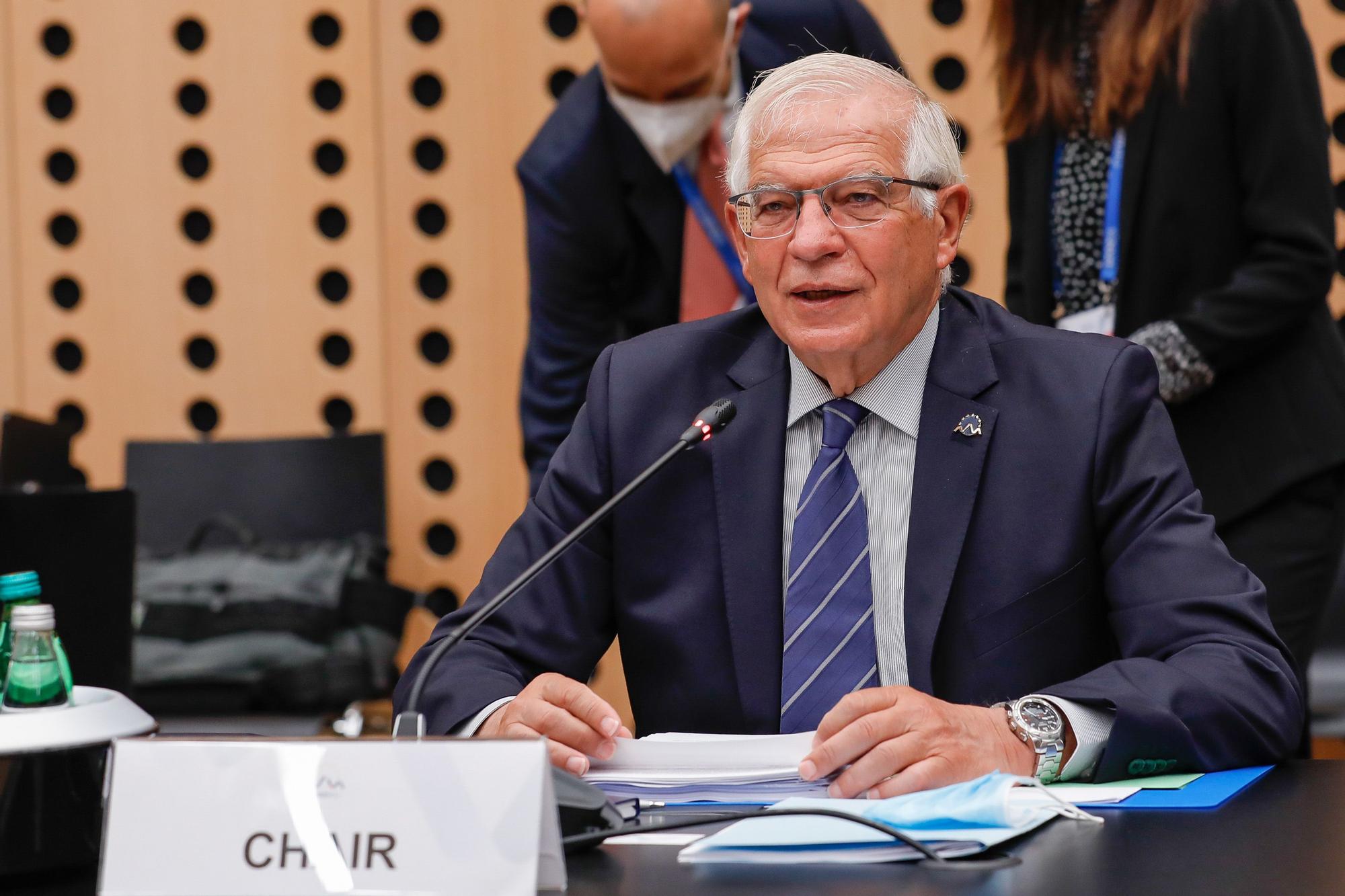 Josep Borrell, Alto Representante de la UE para Asuntos Exteriores y Política de Seguridad, interviene durante la reunión informal de ministros de Defensa de la UE en Kranj, Eslovenia, el pasado mes de septiembre.