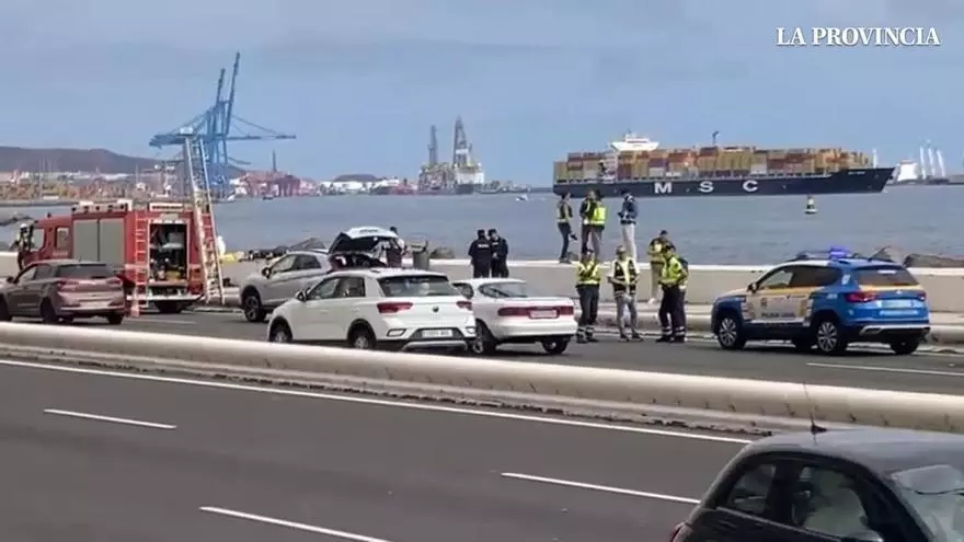 Aparece una cadáver en los tetrápodos en Las Palmas de Gran Canaria