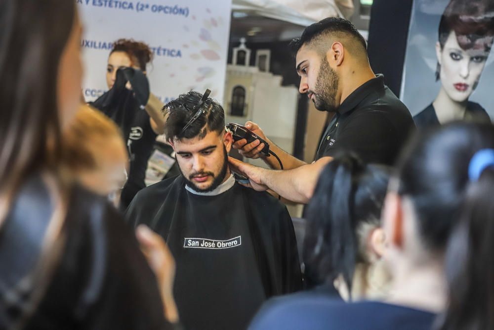 Orihuela inauguraba la segunda Feria de Formación Profesional destacando las especialidades propias que se imparten en la ciudad.