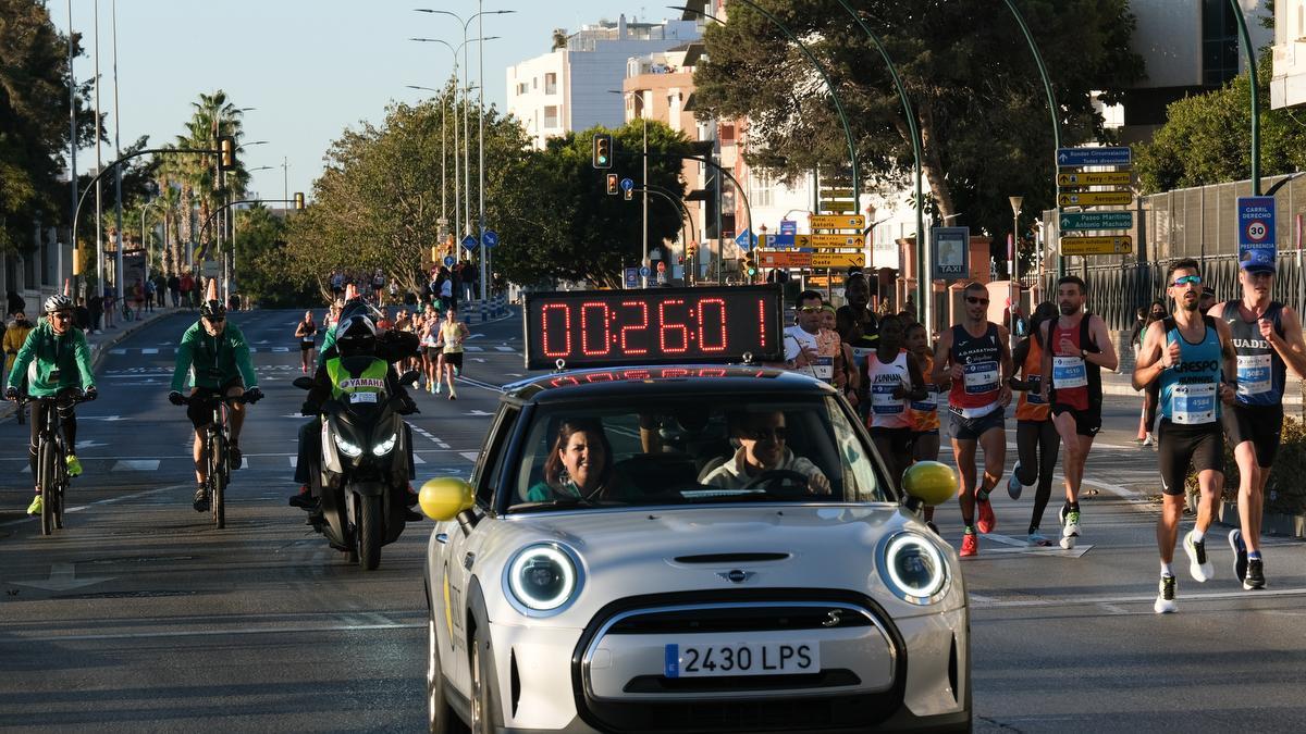 Las imágenes de la Zurich Maratón de Málaga