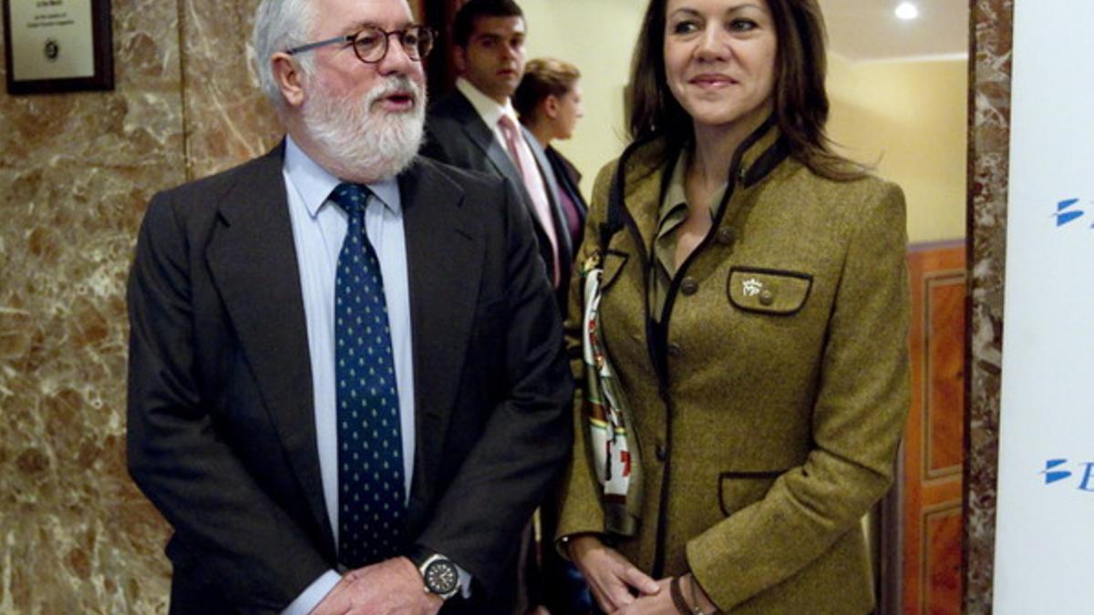 Miguel Arias Cañete, con la secretaria general del PP, María Dolores de Cospedal.