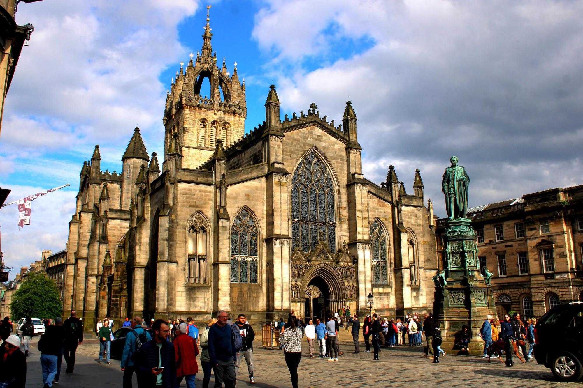 La catedral de St. Giles en la Milla Real de Edimburgo