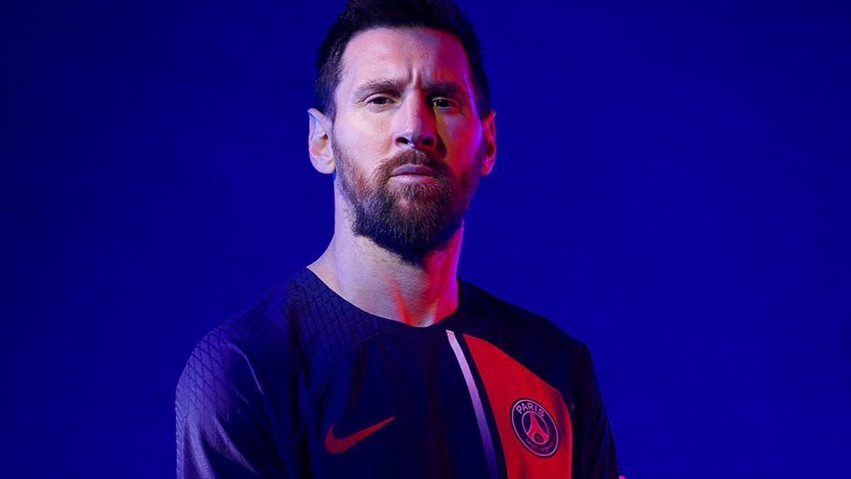 El PSG presenta su camiseta para la temporada que viene... ¡Con el dorsal de Messi!