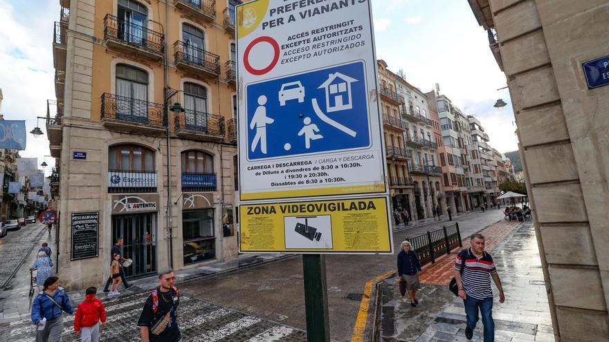 Peatonalización en Alcoy: &quot;Son calles con peaje&quot;