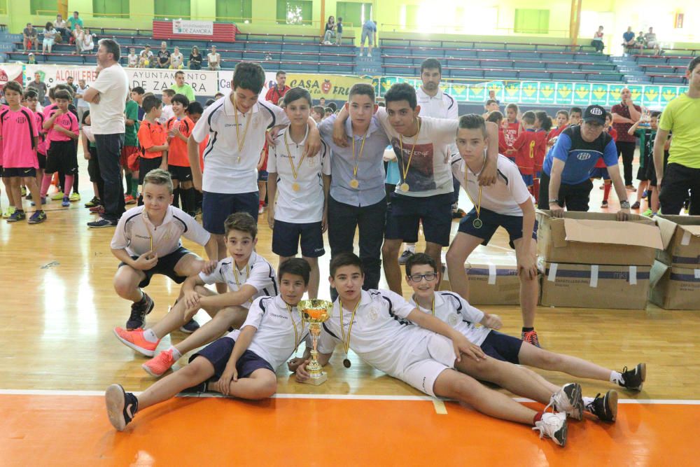 Entrega de trofeos del Torneo de La Amistad