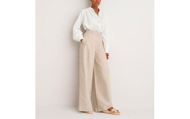 Pantalón ancho de lino, de La Redoute.