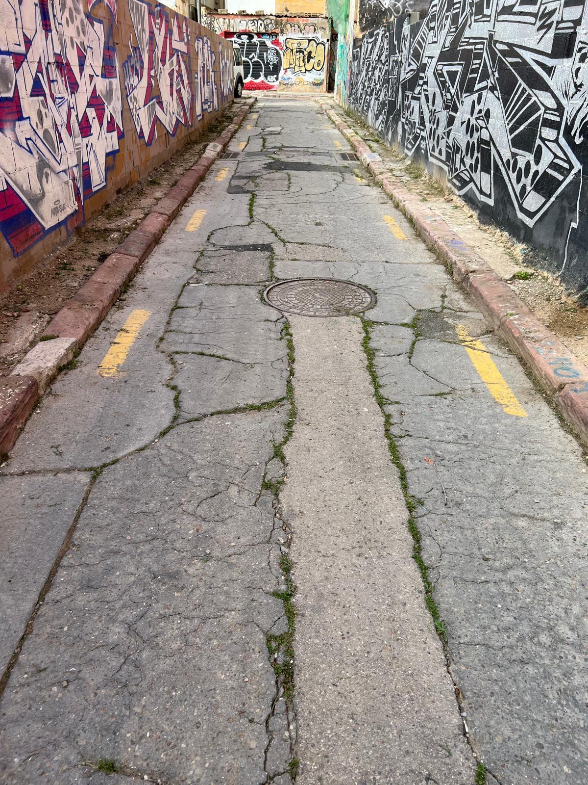 Aún es posible ver trazados antiguos en el centro de València (Calle d'En Gordó)