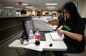 03 November 2020, US, York: Workers of the Pennsylvania department of Elections count ballots in the 2020 presidential election. Photo: Miguel Juarez Lugo/ZUMA Wire/dpa