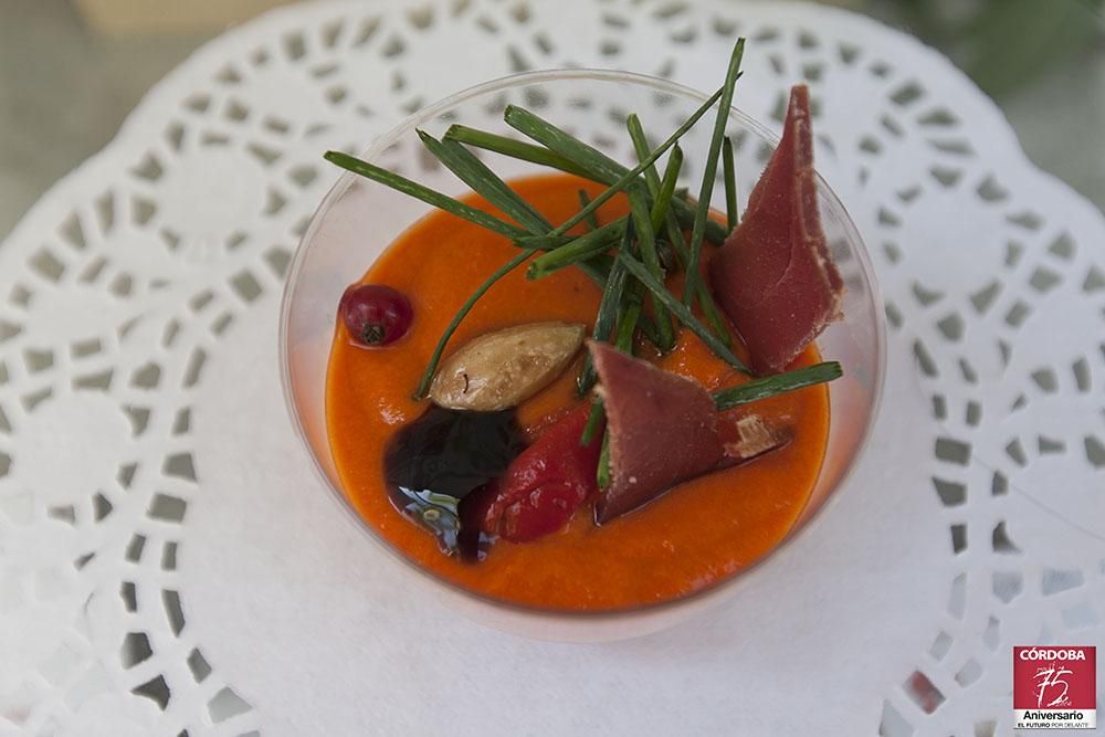 FOTOGALERÍA /Califato Gourmet toma la calle con el concurso de la tapa.